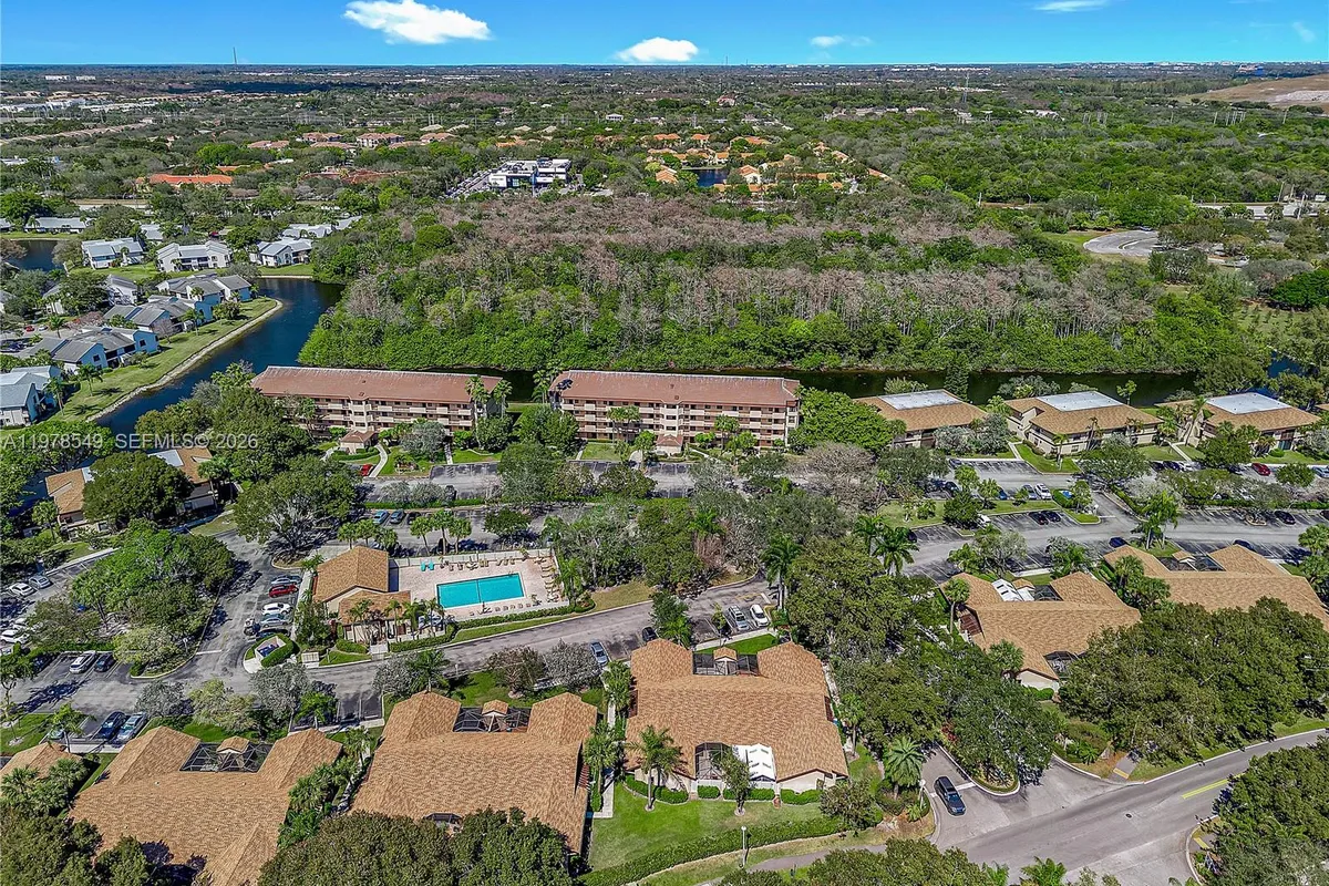 2616 N Carambola Cir N # 1702, Coconut Creek FL 33066