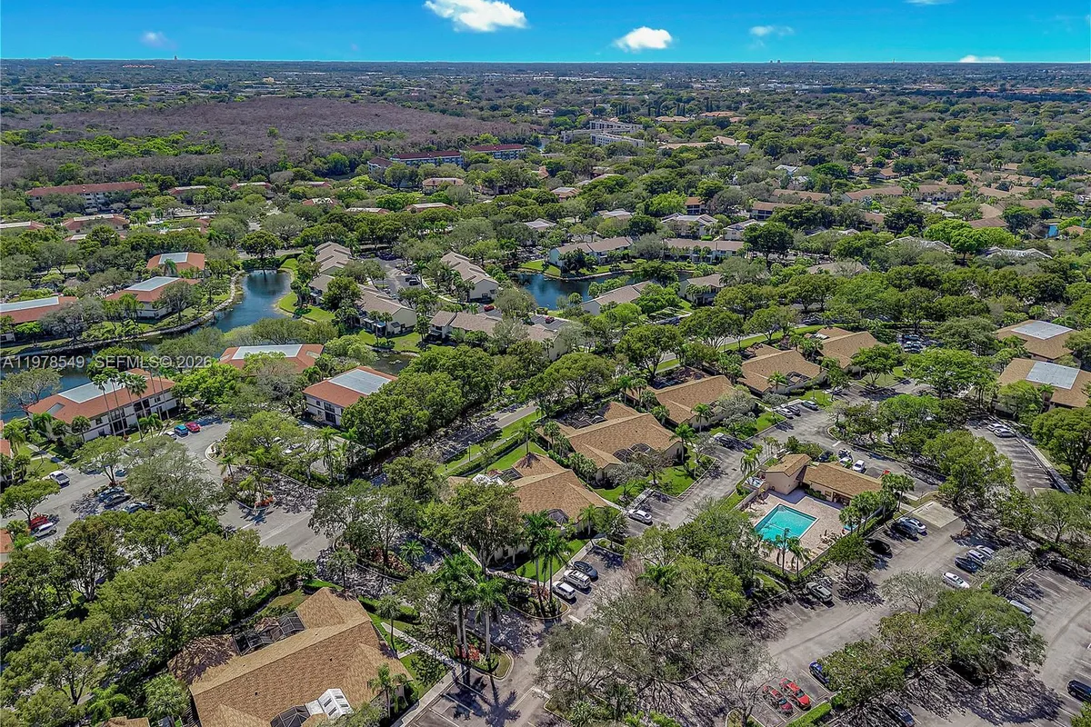 2616 N Carambola Cir N # 1702, Coconut Creek FL 33066