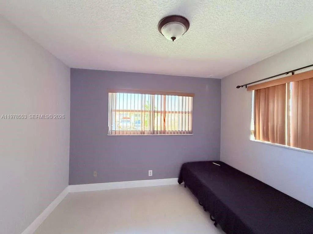 6960 NW 11th Ct, Margate FL 33063