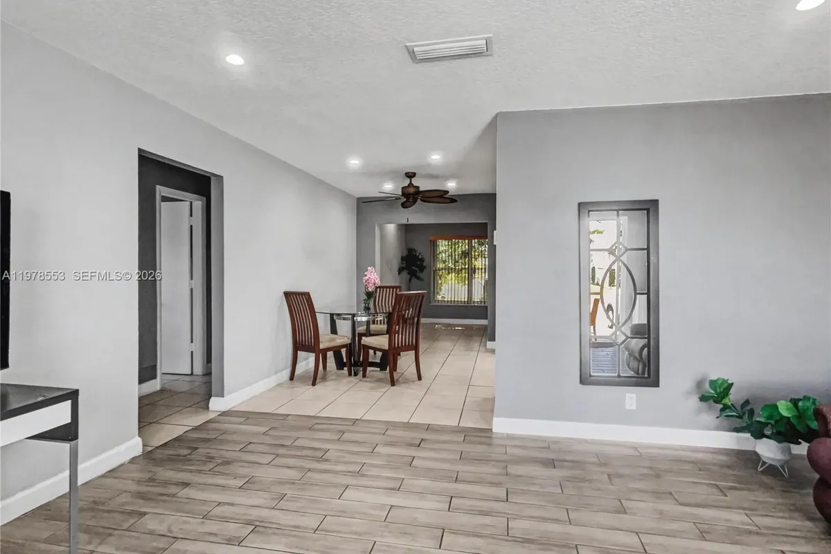 6960 NW 11th Ct, Margate FL 33063