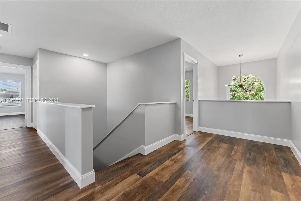 1019 N Egret Cir, Jupiter FL 33458