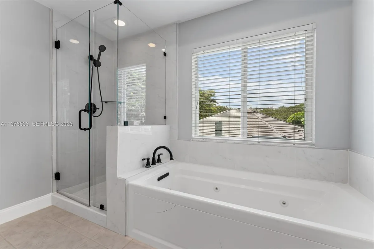 1019 N Egret Cir, Jupiter FL 33458