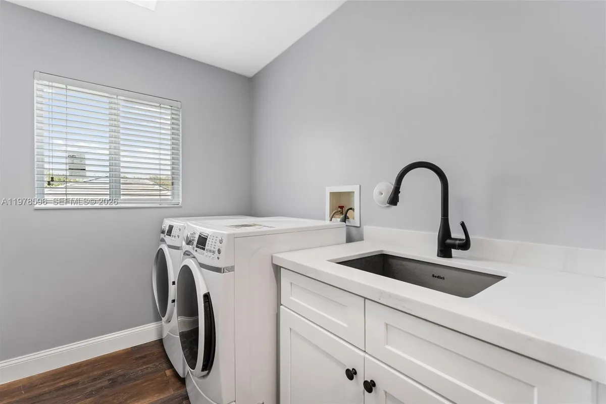 1019 N Egret Cir, Jupiter FL 33458