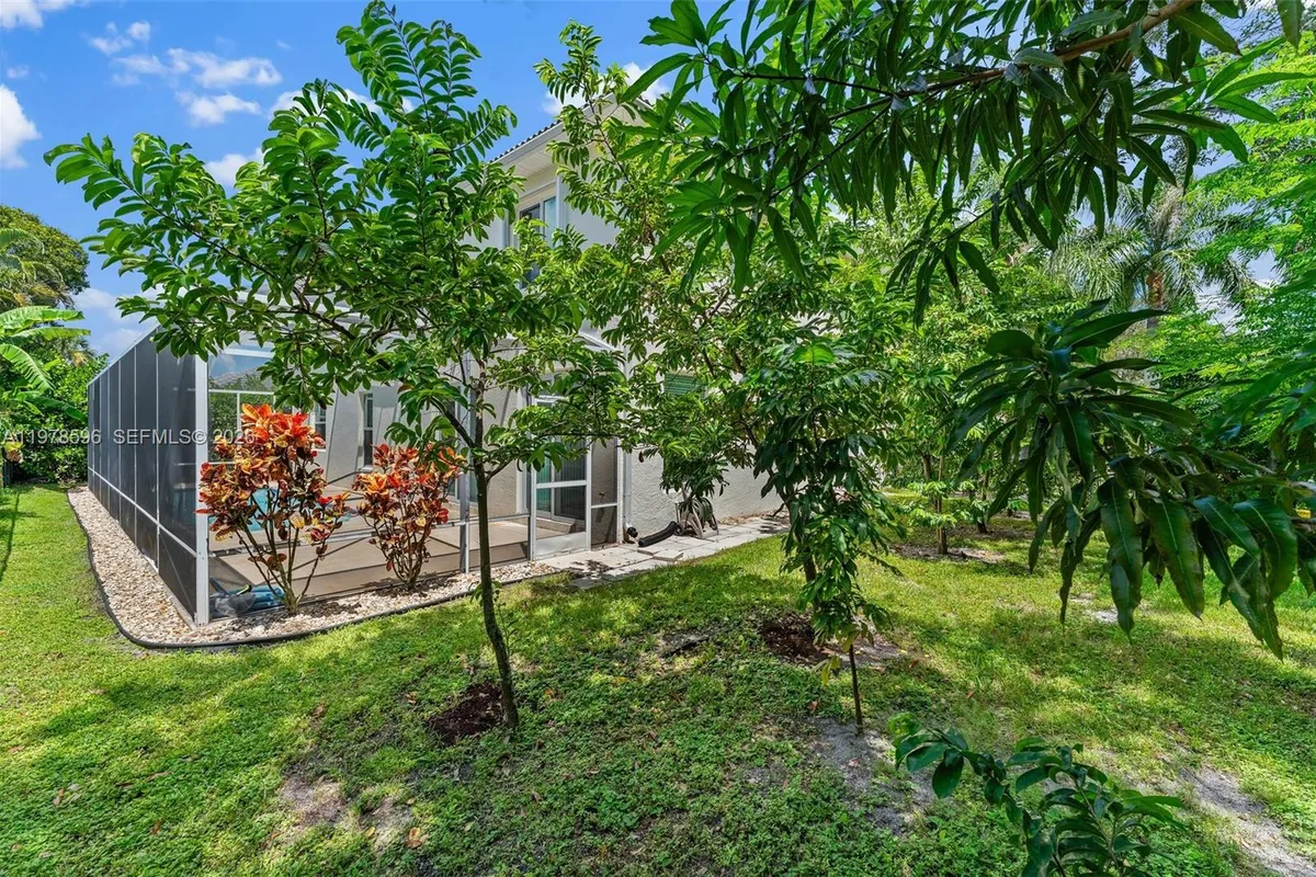 1019 N Egret Cir, Jupiter FL 33458