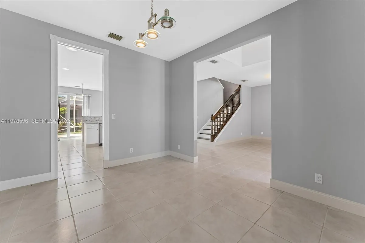 1019 N Egret Cir, Jupiter FL 33458