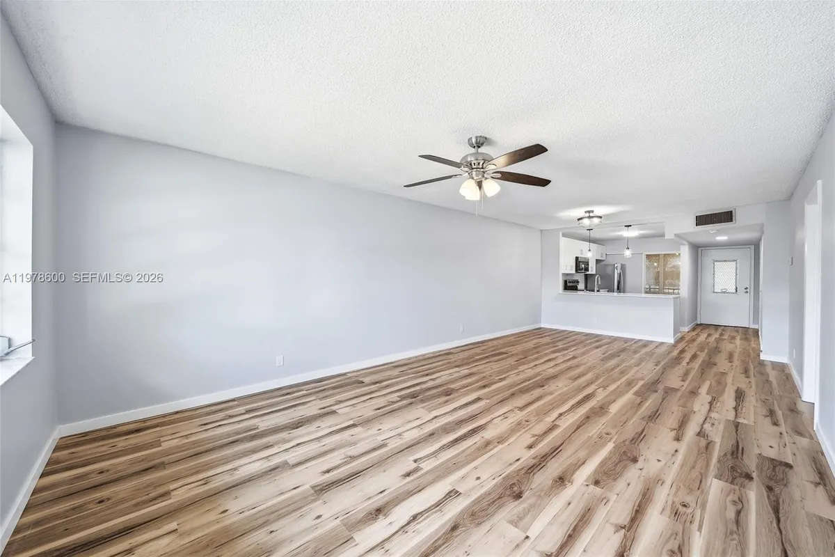 860 SE 6th Ave # 311, Deerfield Beach FL 33441