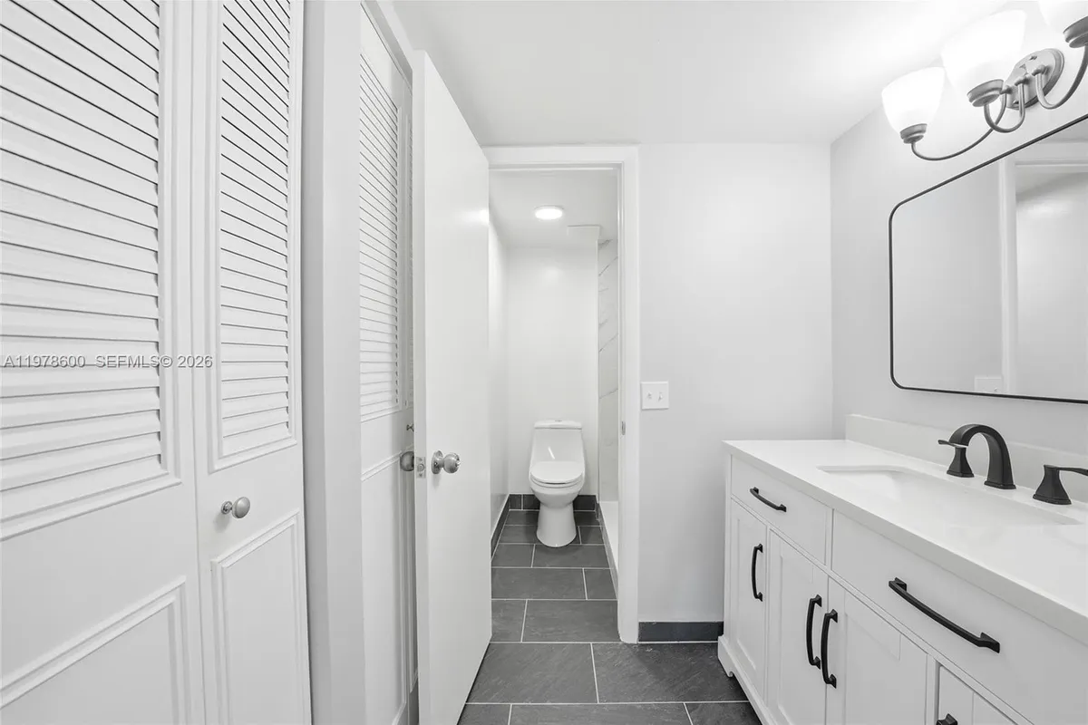 860 SE 6th Ave # 311, Deerfield Beach FL 33441