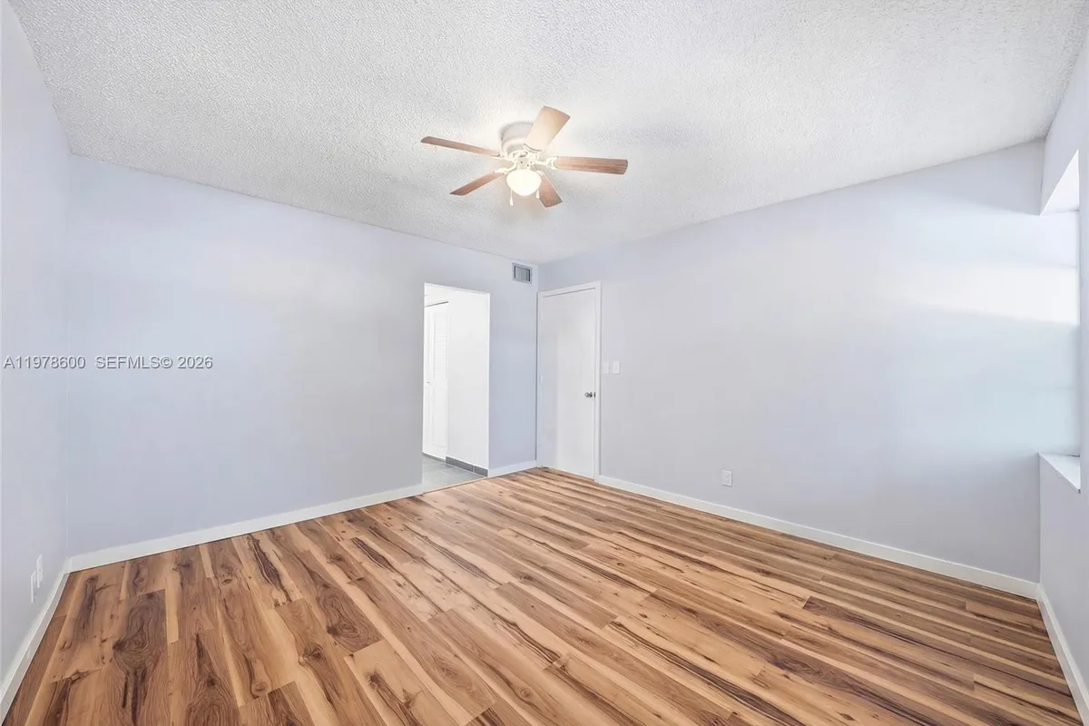 860 SE 6th Ave # 311, Deerfield Beach FL 33441