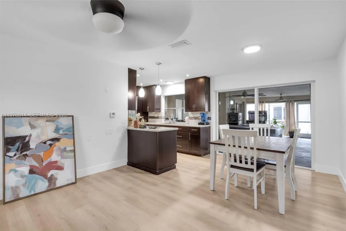 1180 NW 49th Ct, Deerfield Beach FL 33064