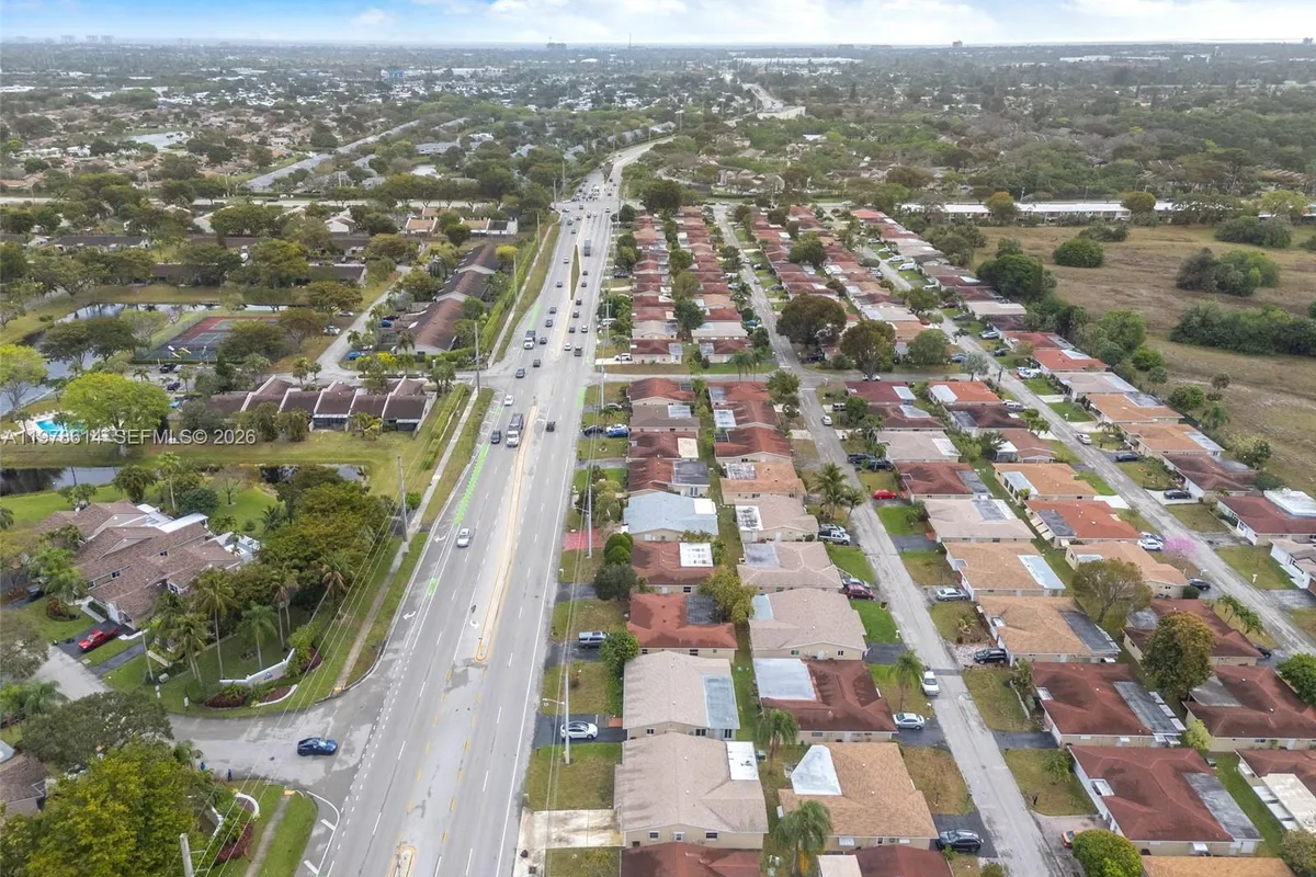 1180 NW 49th Ct, Deerfield Beach FL 33064