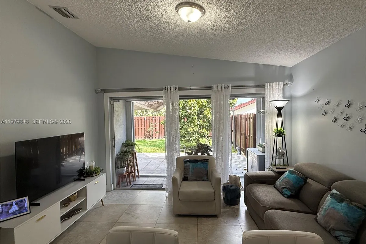 13833 SW 157th St, Miami FL 33177