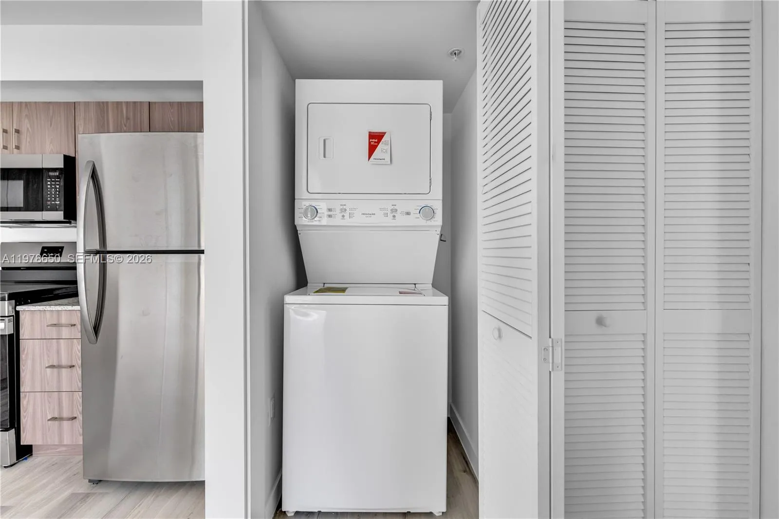 175 NW 160TH ST # 213, North Miami Beach FL 33169