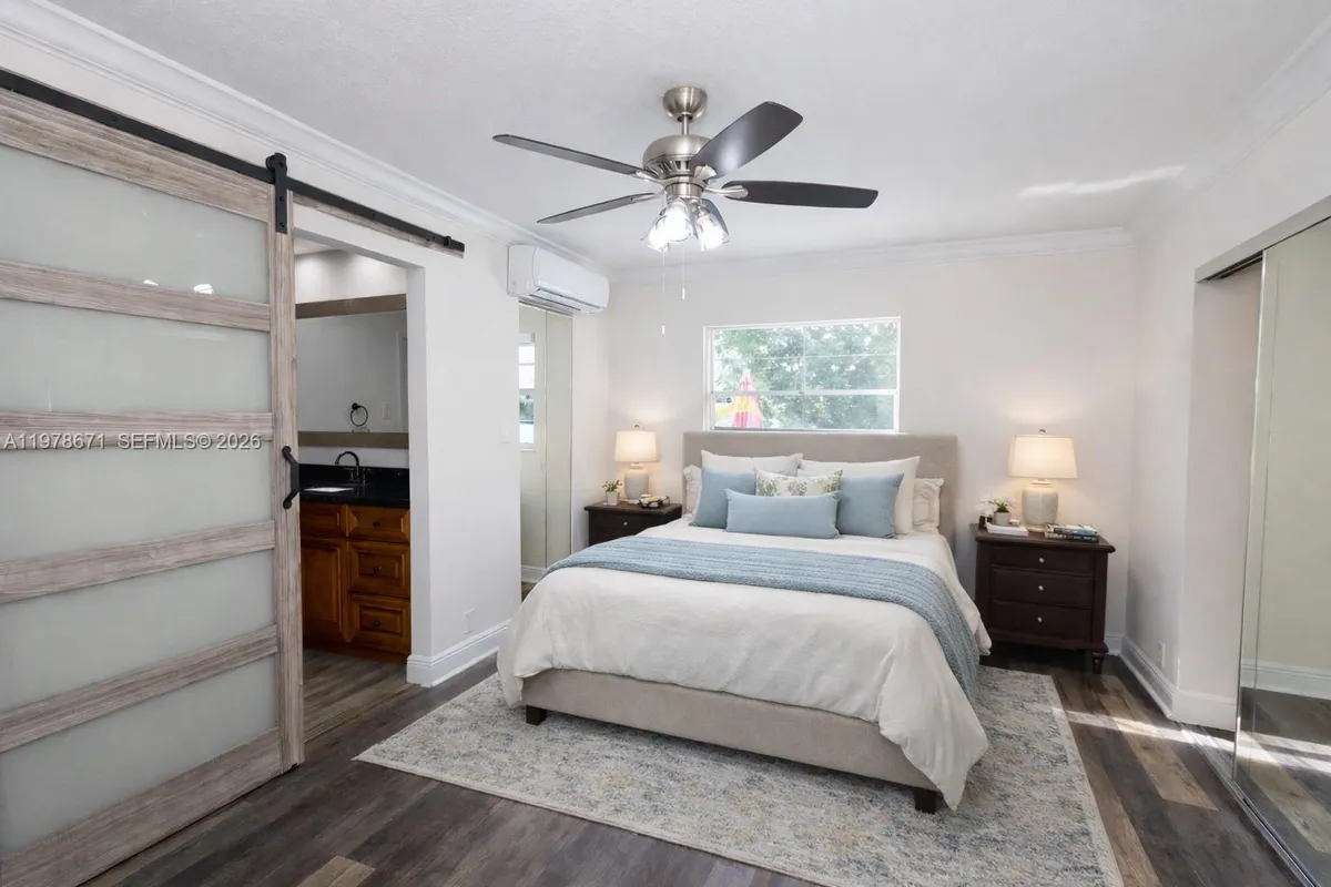 4480 NW 61st St, North Lauderdale FL 33319