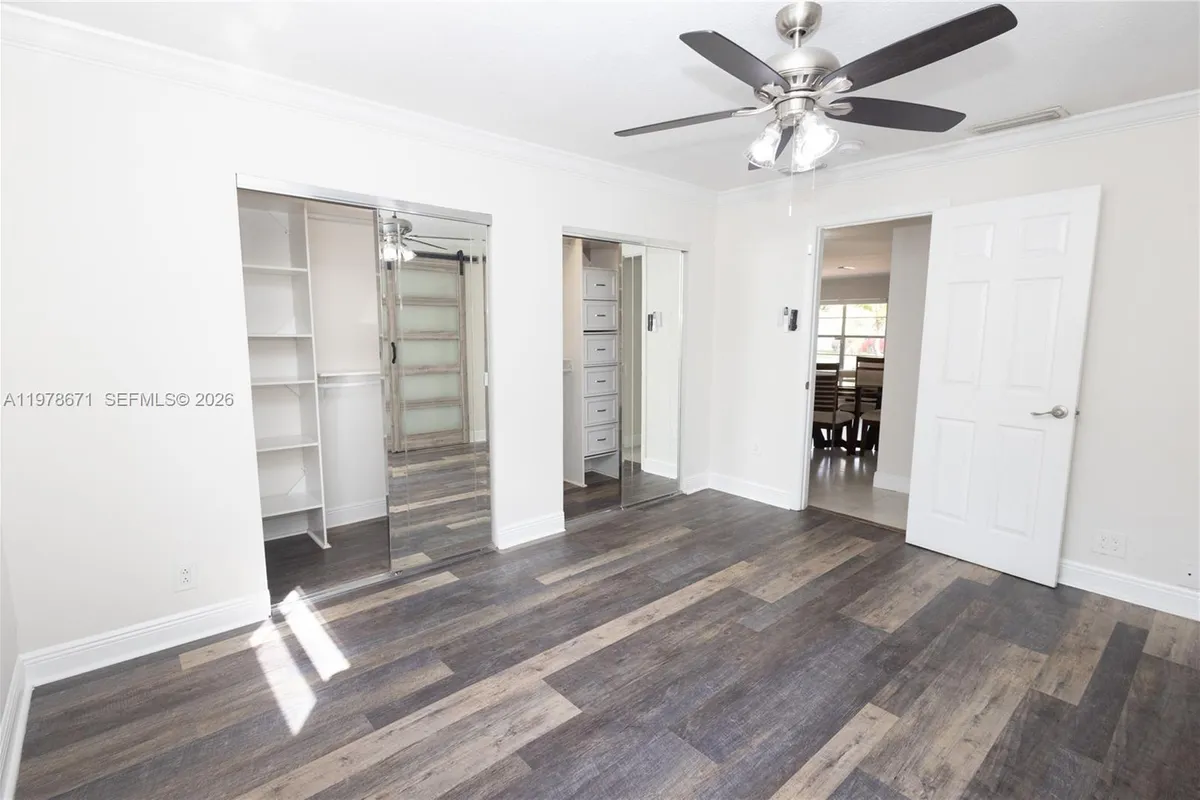 4480 NW 61st St, North Lauderdale FL 33319