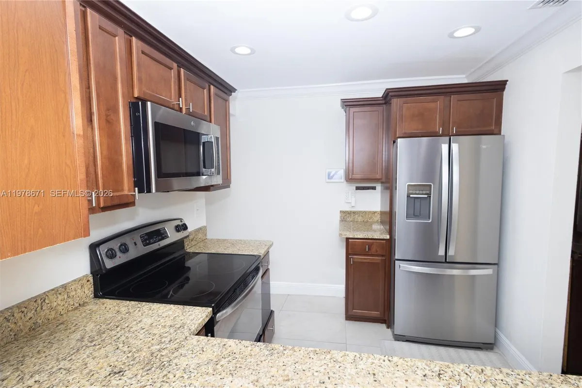 4480 NW 61st St, North Lauderdale FL 33319