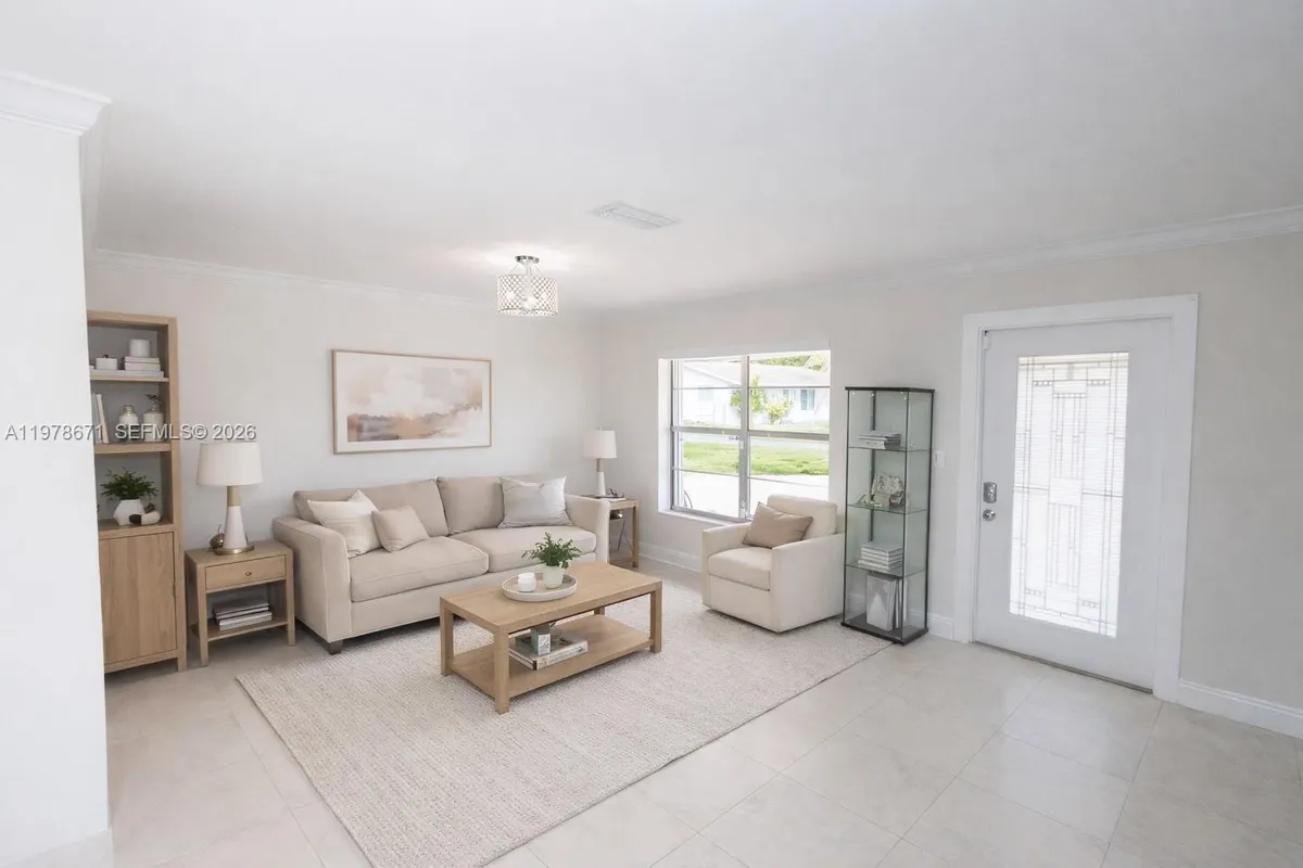 4480 NW 61st St, North Lauderdale FL 33319