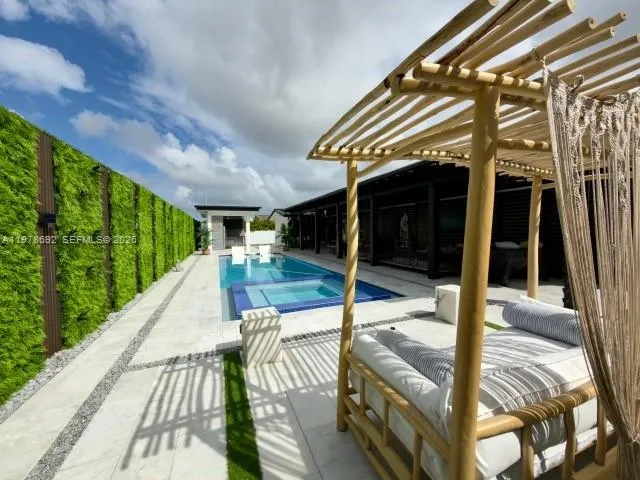 9351 SW 88th Ter, Miami FL 33176