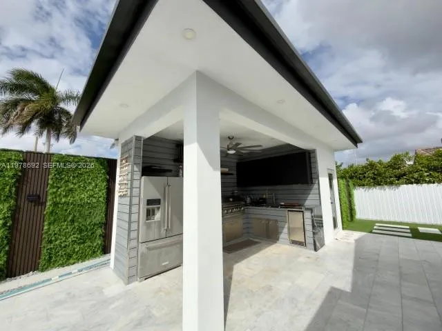 9351 SW 88th Ter, Miami FL 33176