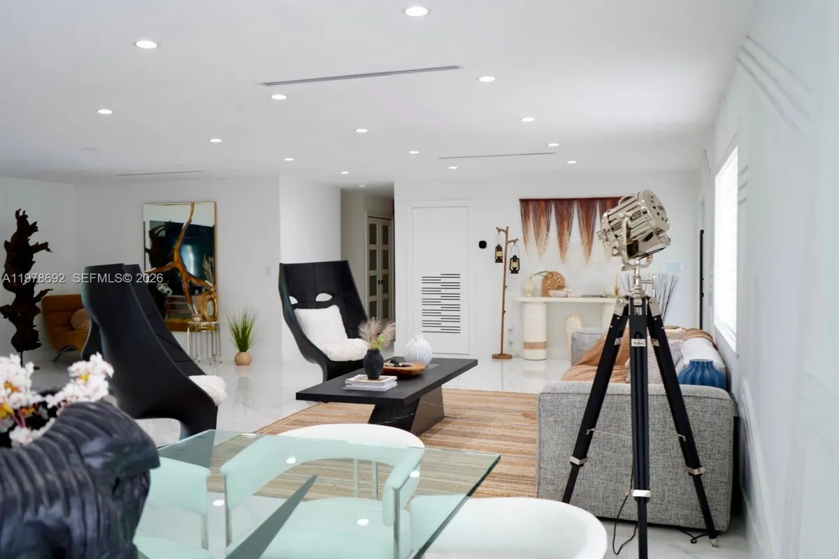 9351 SW 88th Ter, Miami FL 33176