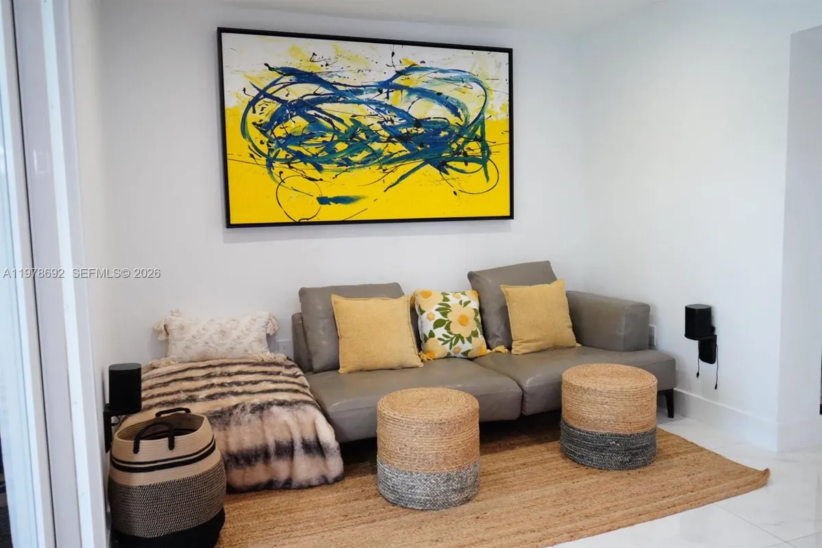 9351 SW 88th Ter, Miami FL 33176