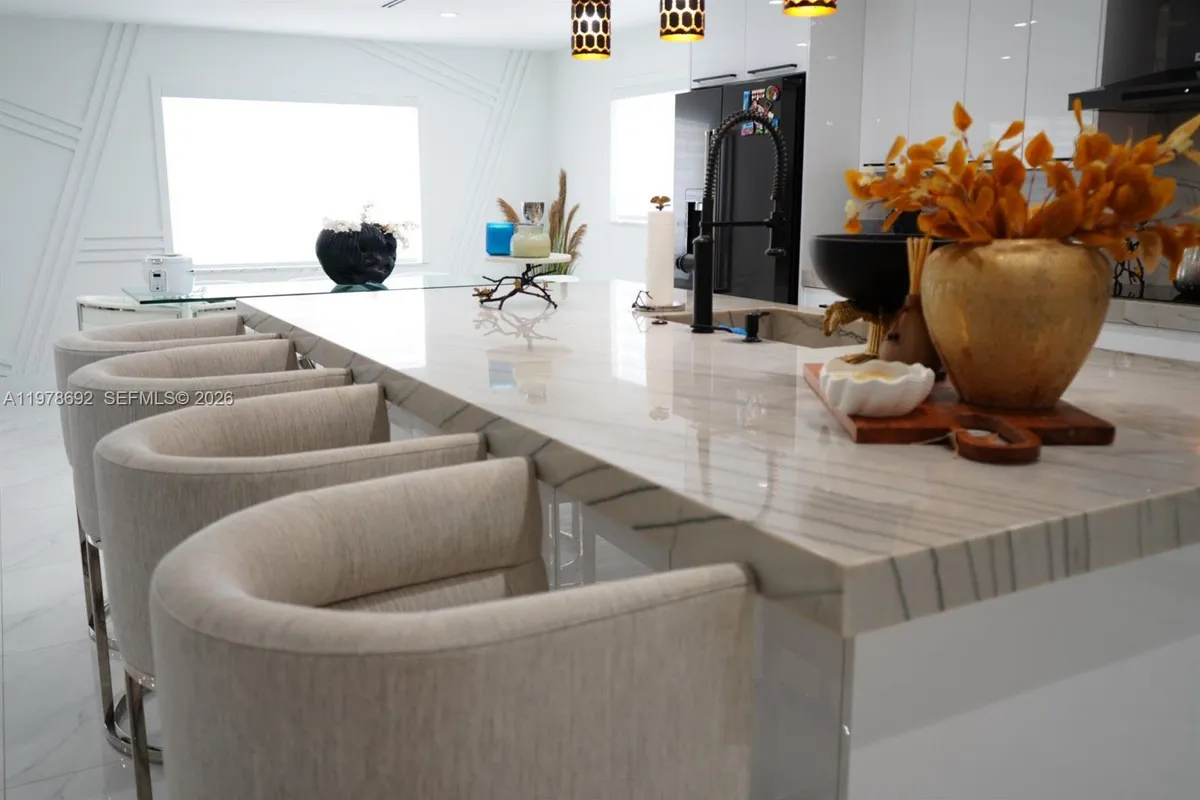 9351 SW 88th Ter, Miami FL 33176