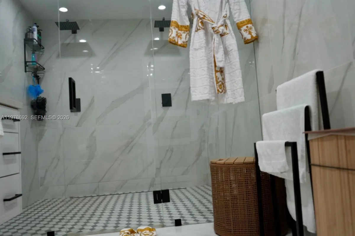 9351 SW 88th Ter, Miami FL 33176