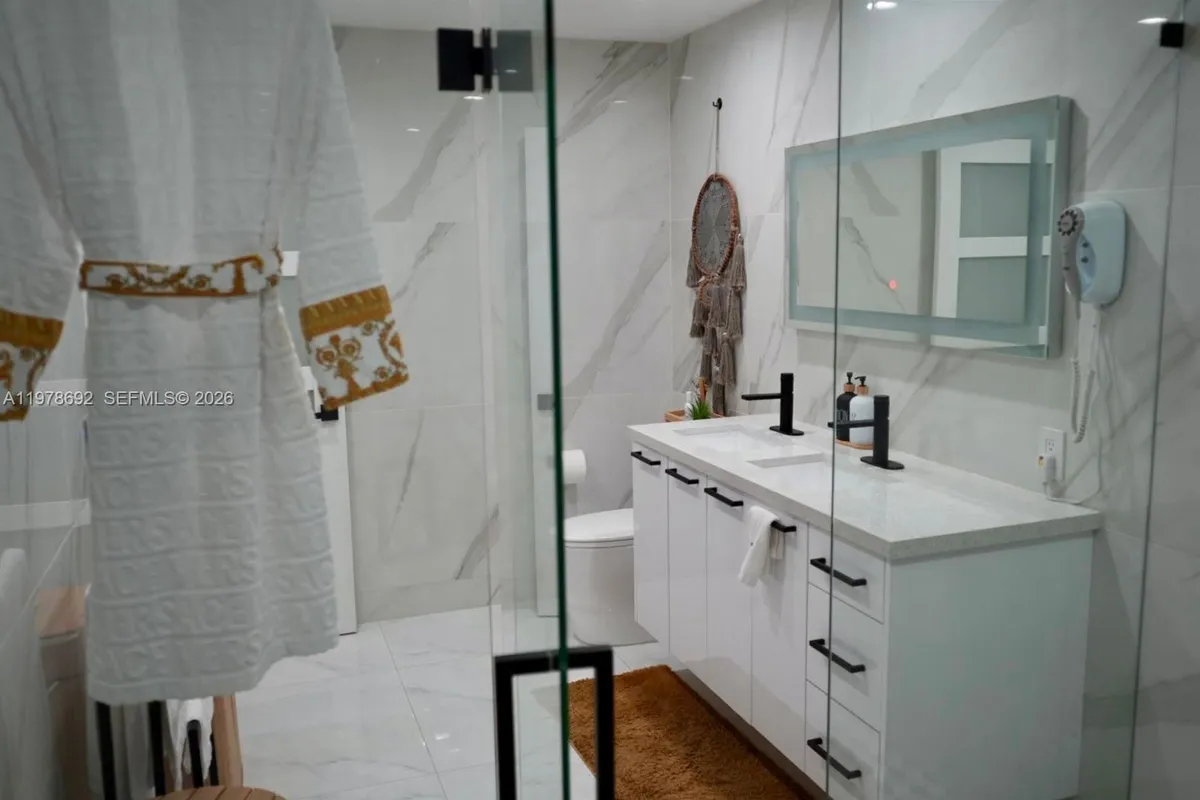 9351 SW 88th Ter, Miami FL 33176