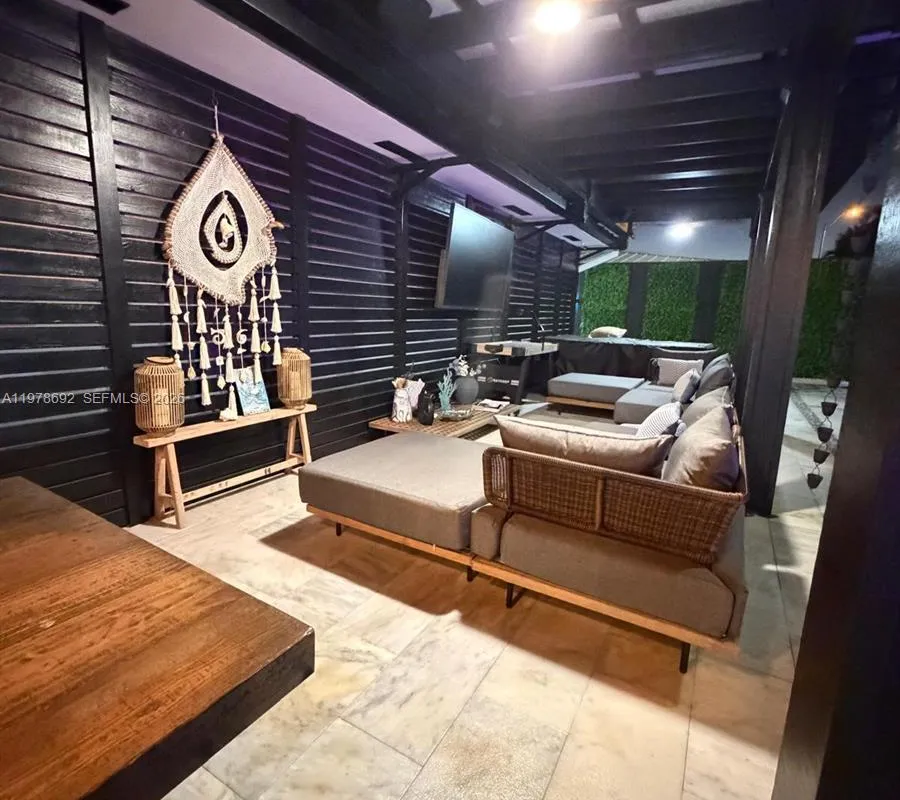 9351 SW 88th Ter, Miami FL 33176