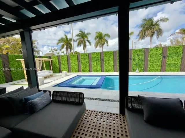 9351 SW 88th Ter, Miami FL 33176