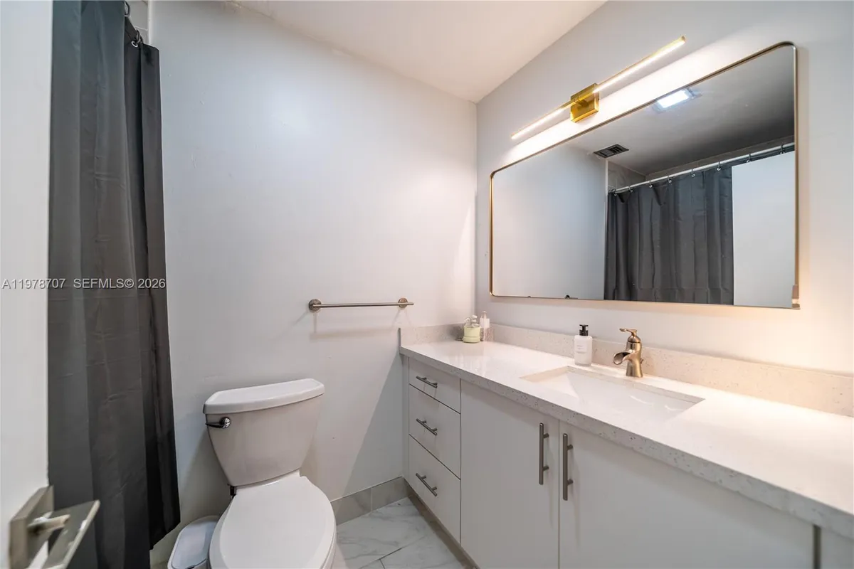 9341 E Fern Ln, Miramar FL 33025