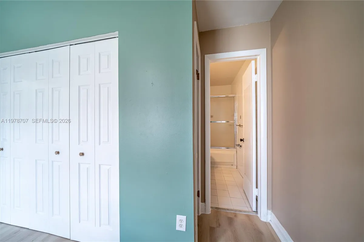 9341 E Fern Ln, Miramar FL 33025