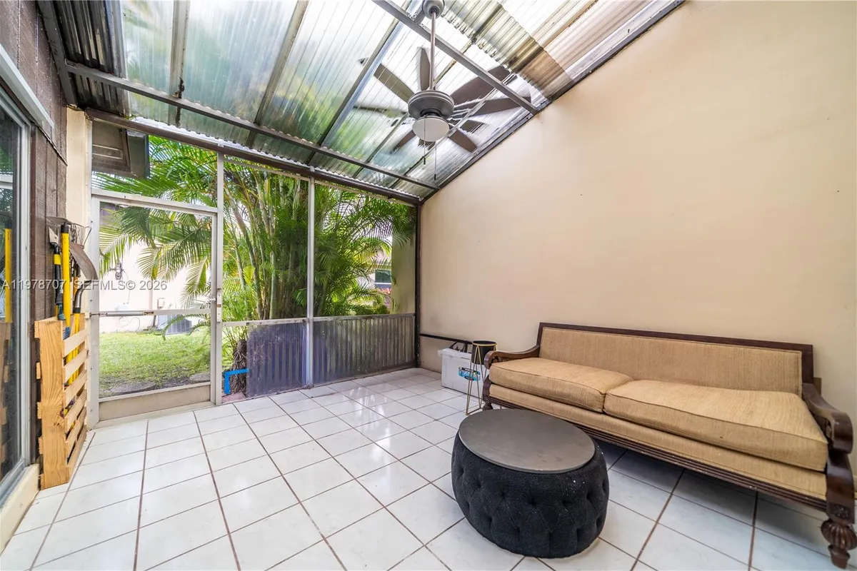 9341 E Fern Ln, Miramar FL 33025