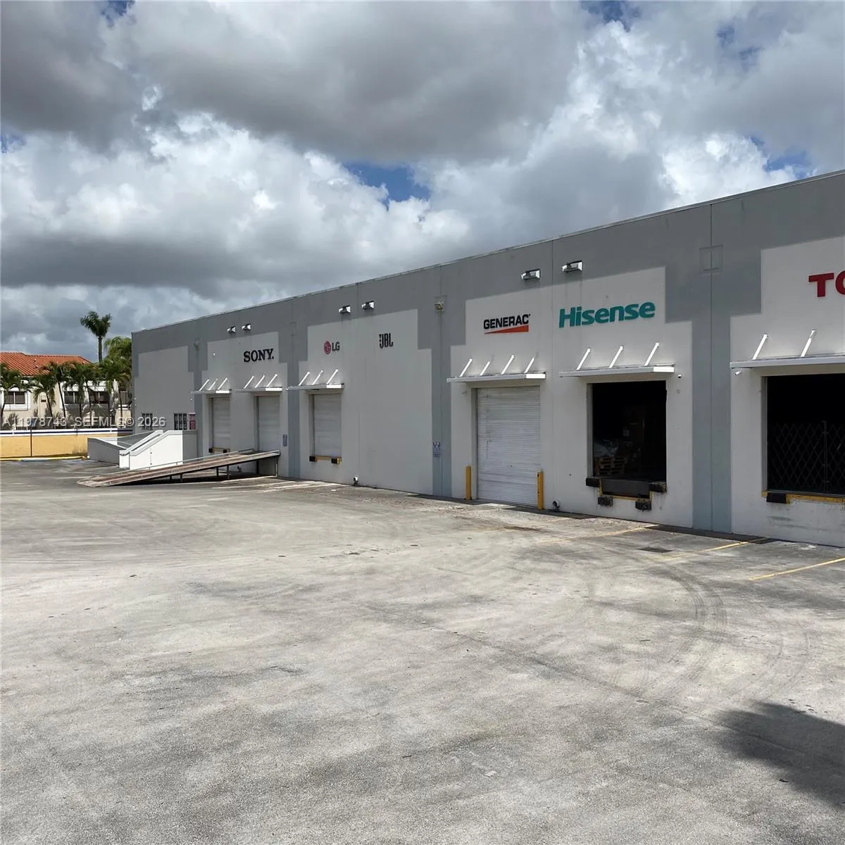 2555 NW 107th Ave, Doral FL 33172