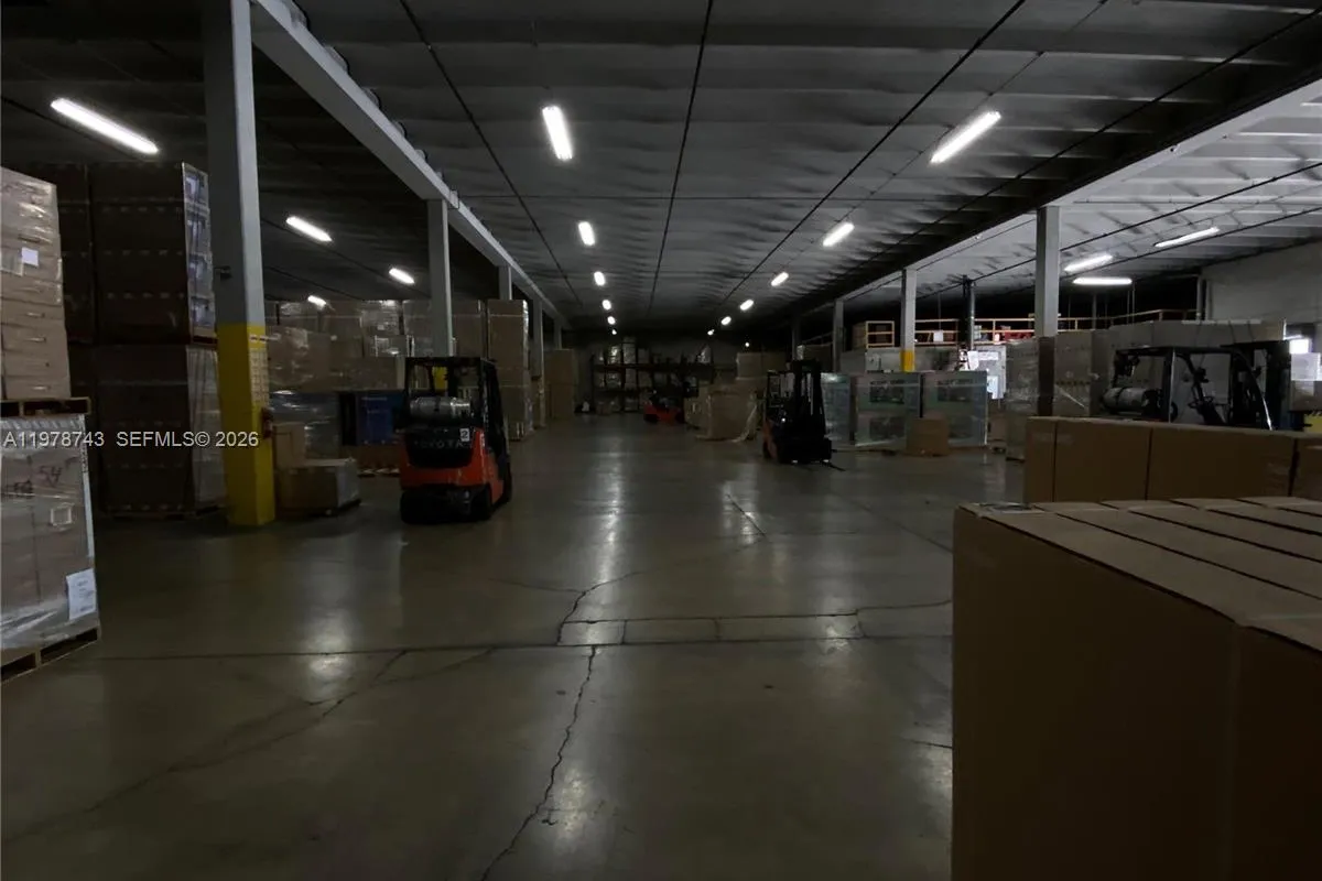 2555 NW 107th Ave, Doral FL 33172