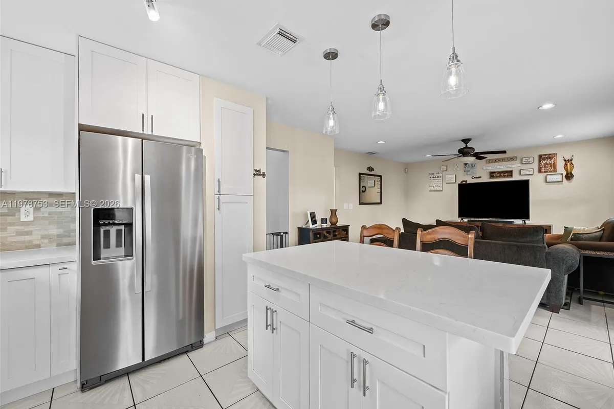 1214 NW 126th Ave, Sunrise FL 33323