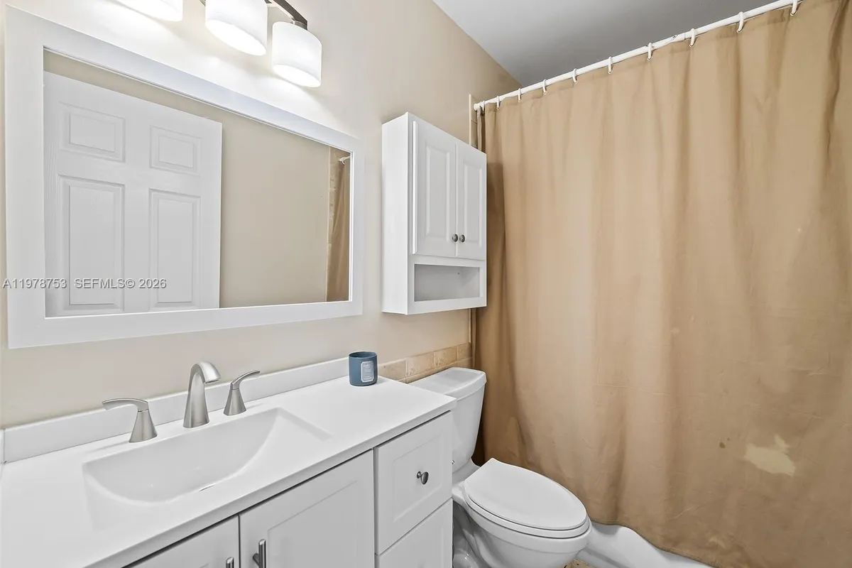 1214 NW 126th Ave, Sunrise FL 33323