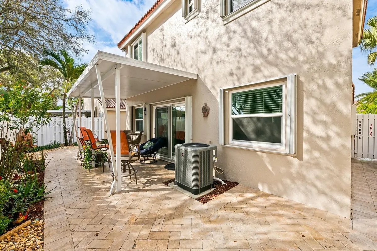 1214 NW 126th Ave, Sunrise FL 33323