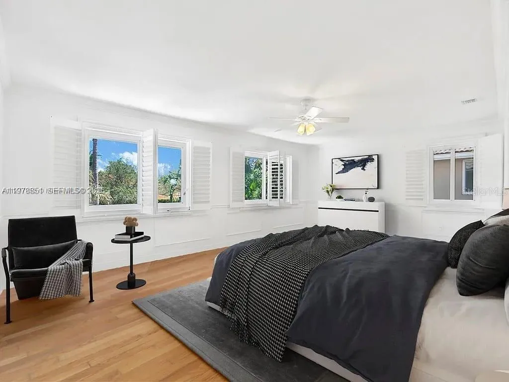 15945 NW 82nd Ct, Miami Lakes FL 33016