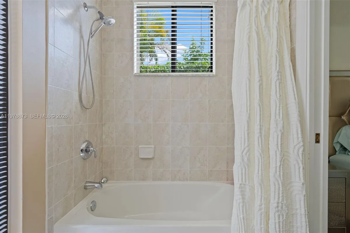 7515 SW 191st St, Cutler Bay FL 33157