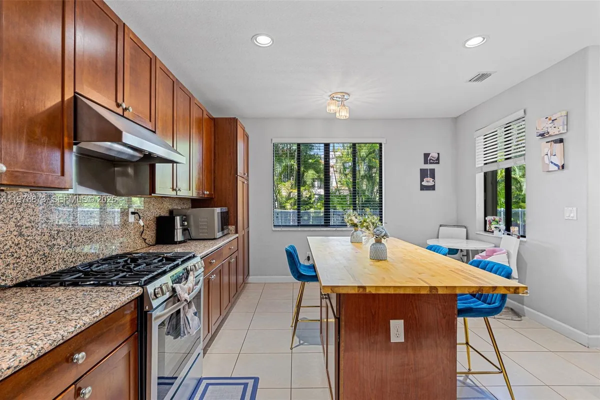 7515 SW 191st St, Cutler Bay FL 33157