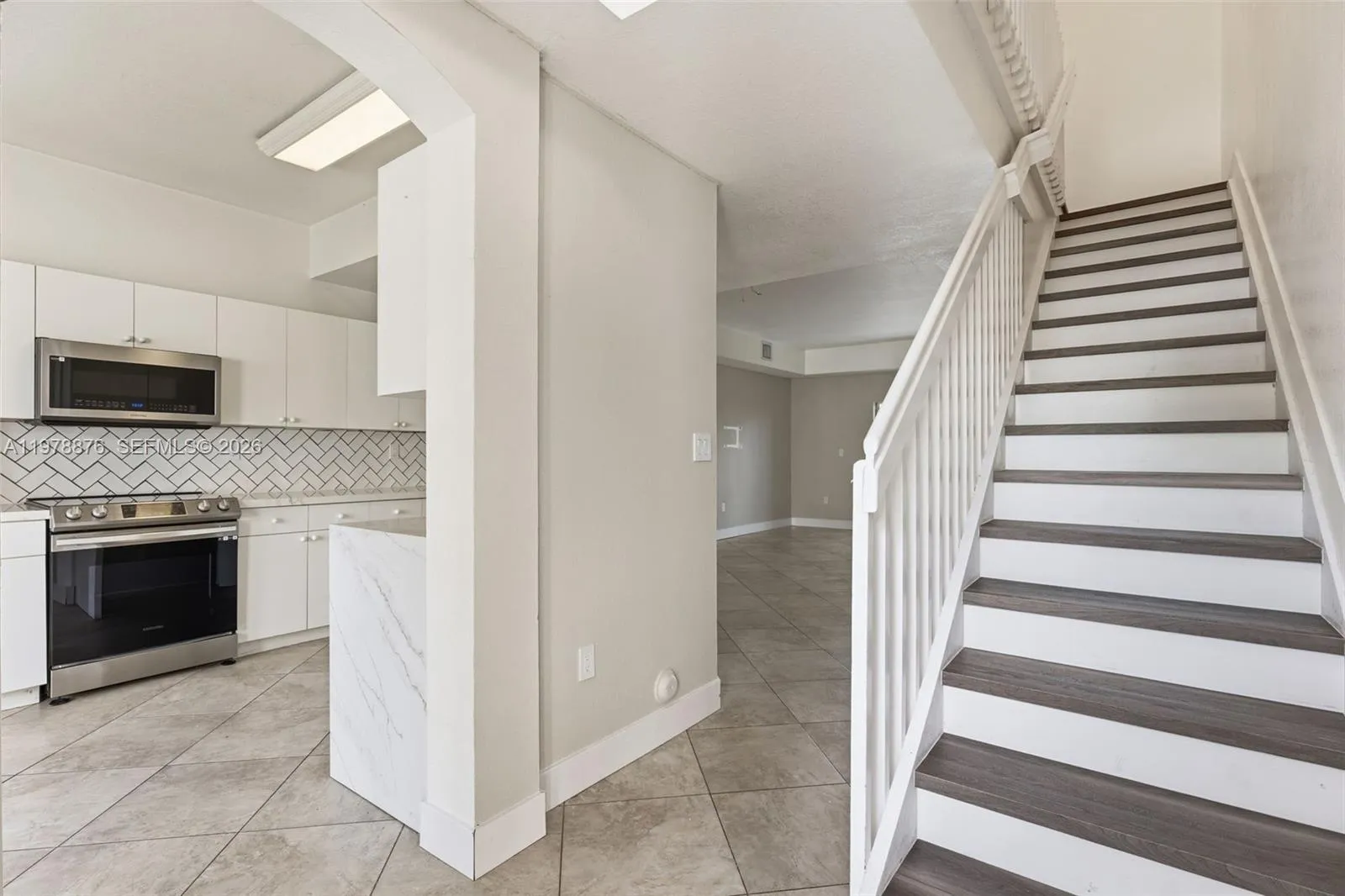 9000 W Flagler St # 7, Miami FL 33174