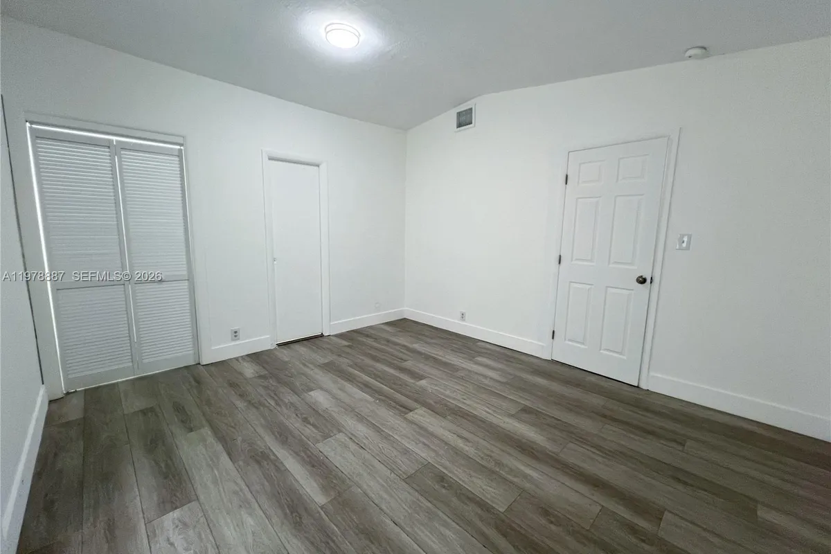 10090 W Fern St, Miami FL 33157