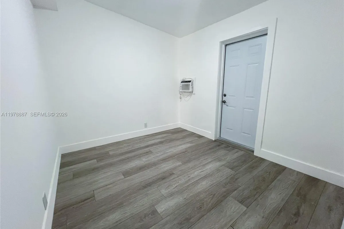 10090 W Fern St, Miami FL 33157