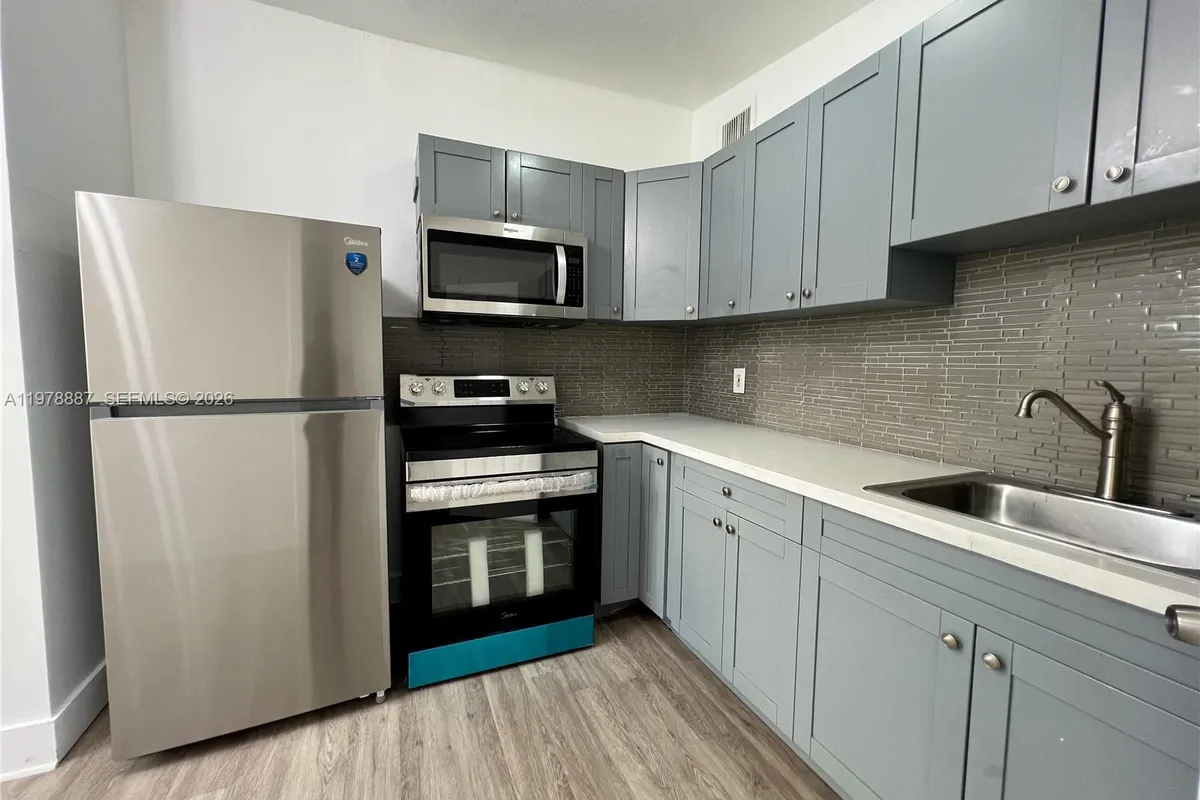 10090 W Fern St, Miami FL 33157