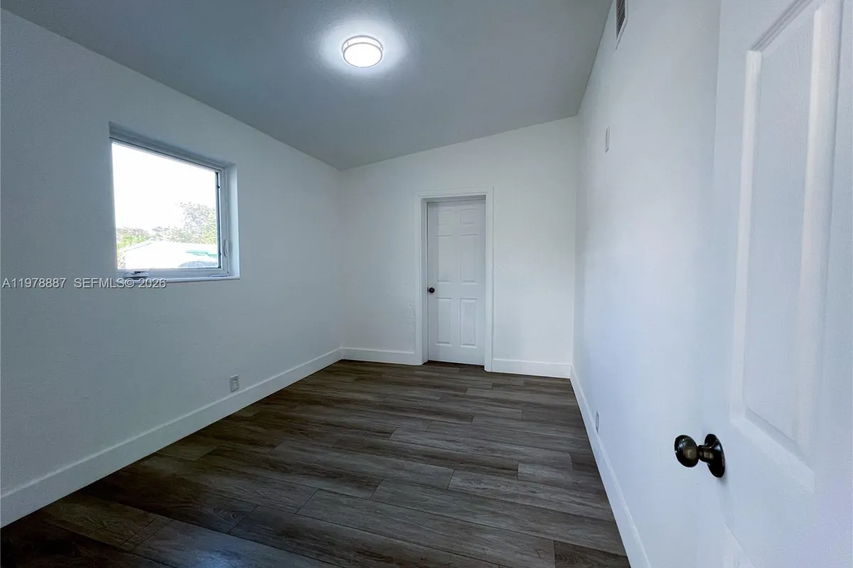 10090 W Fern St, Miami FL 33157