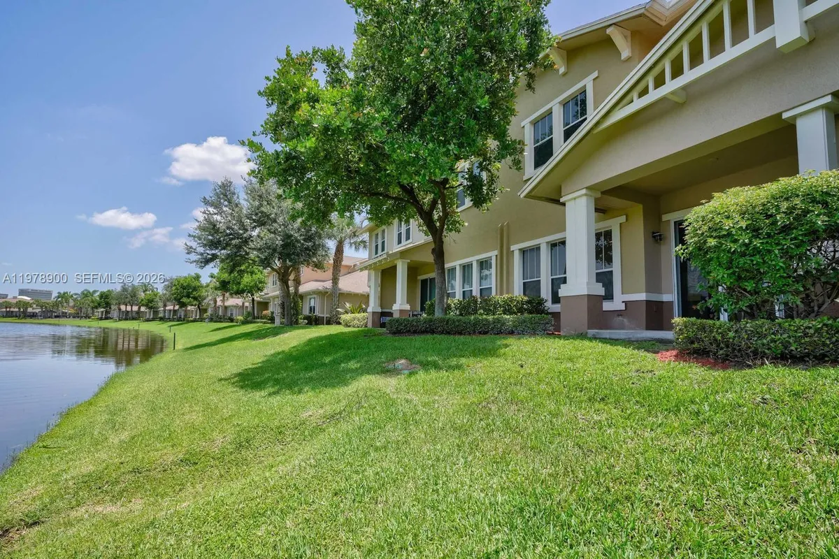 477 Pacific Grove Dr # 2, West Palm Beach FL 33401