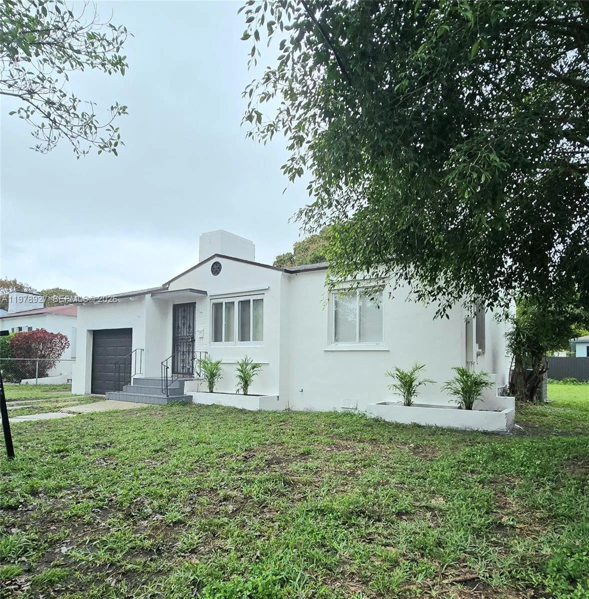 911 NW 45th St, Miami FL 33127