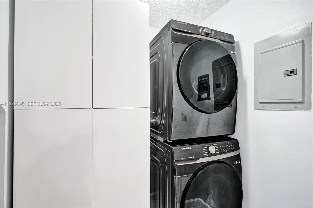 3703 NW 91st Ln, Sunrise FL 33351