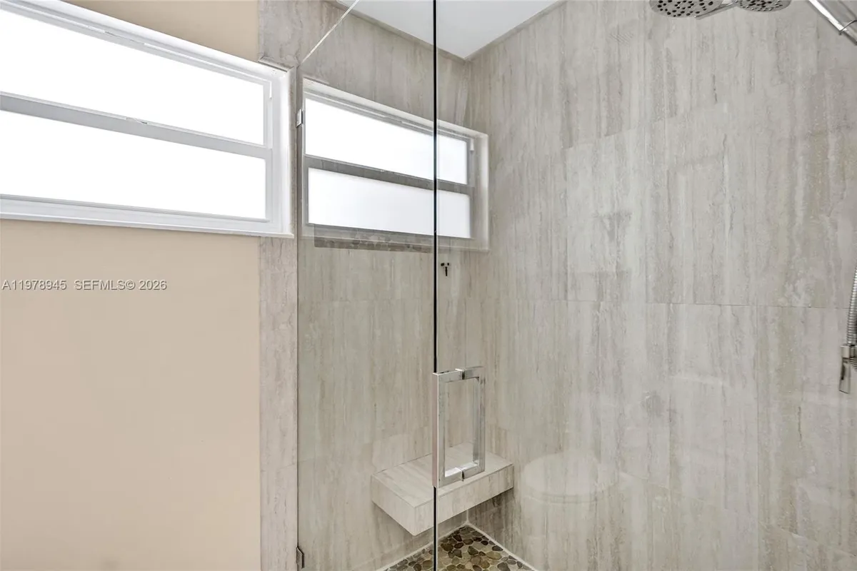 3703 NW 91st Ln, Sunrise FL 33351