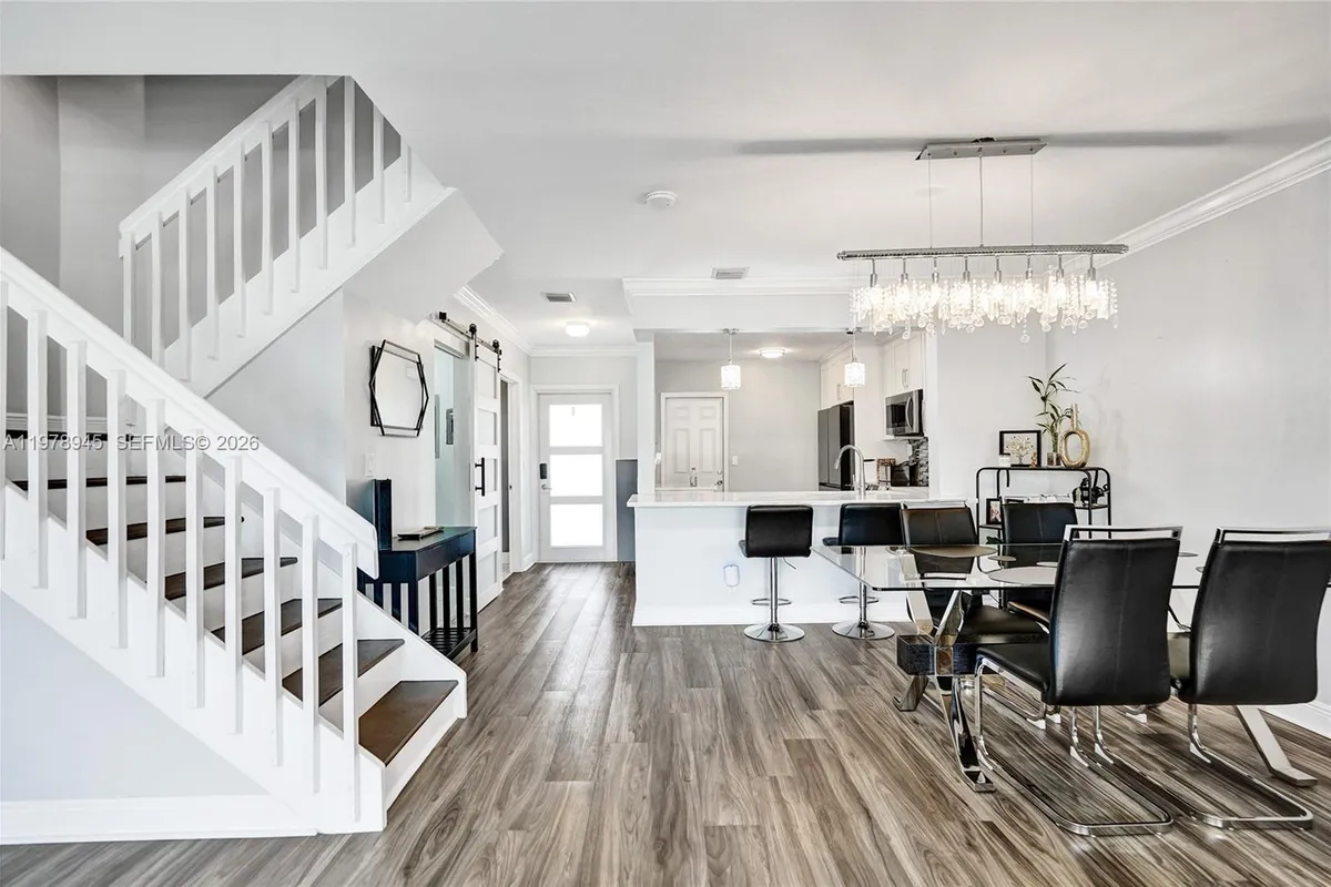 3703 NW 91st Ln, Sunrise FL 33351